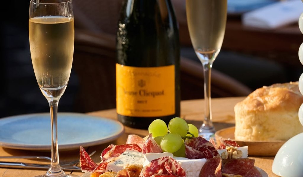 Yas Marina Bar Du Port 6 