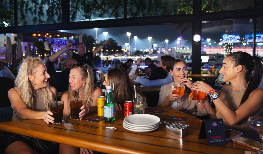 ياس مارينا ستارز اند بارز 4 