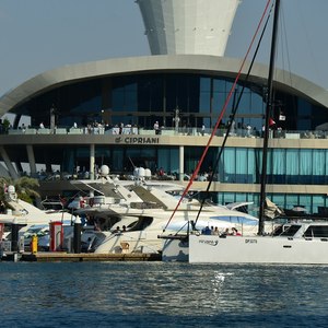 Yas Marina  10 