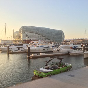 Yas Marina  22 