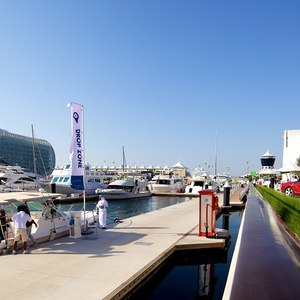 Yas Marina  12 