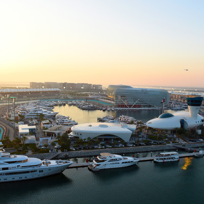 The 2014 Race Weekend at Yas Marina  Photos